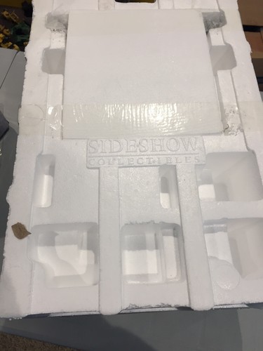 Sideshow Aliens Warrior Maquette Rare Grail!