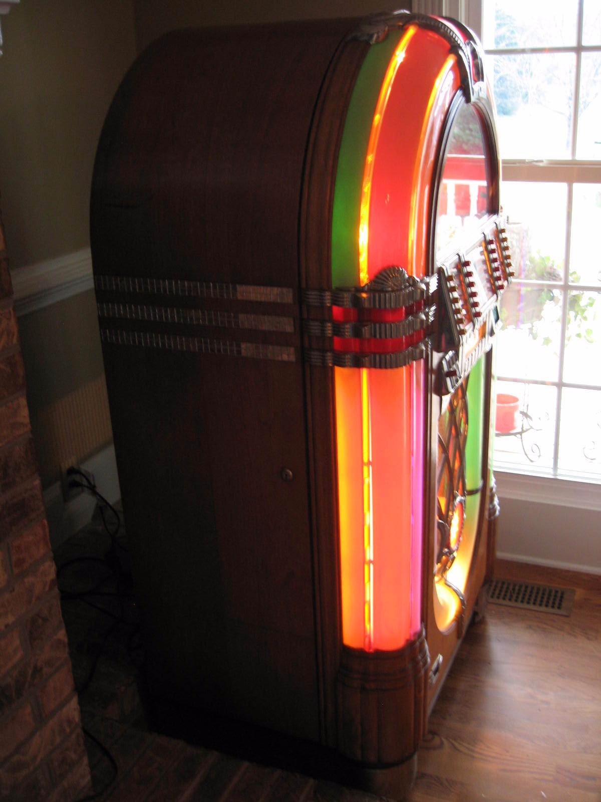 Wurlitzer 1015 Jukebox