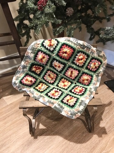 Vintage Crochet Granny Squares Throw Small End Table Cover Or Chair Cover 16x16&rdquo;