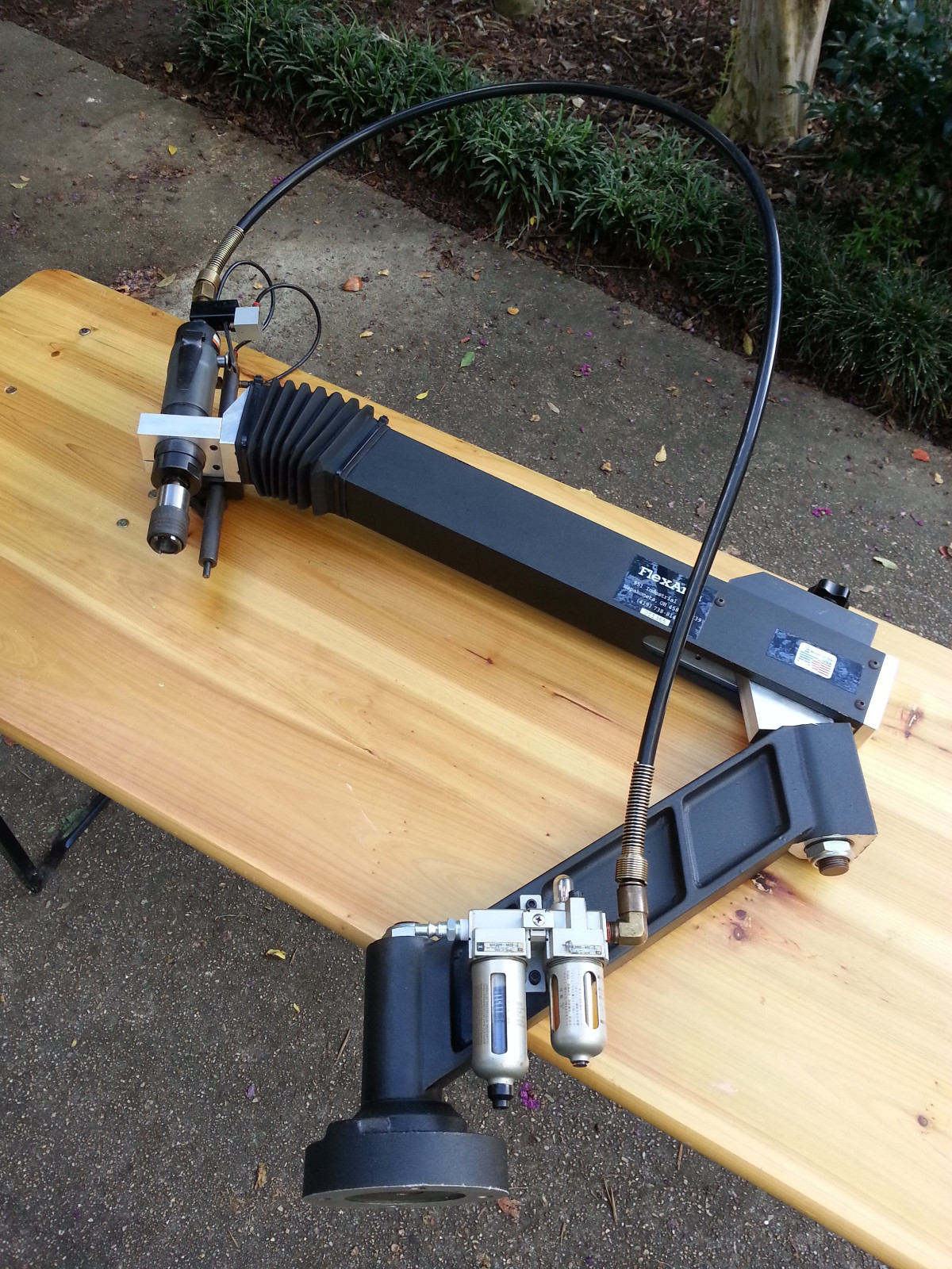 FlexArm  A-32 pneumatic tapping arm with automatic depth stop