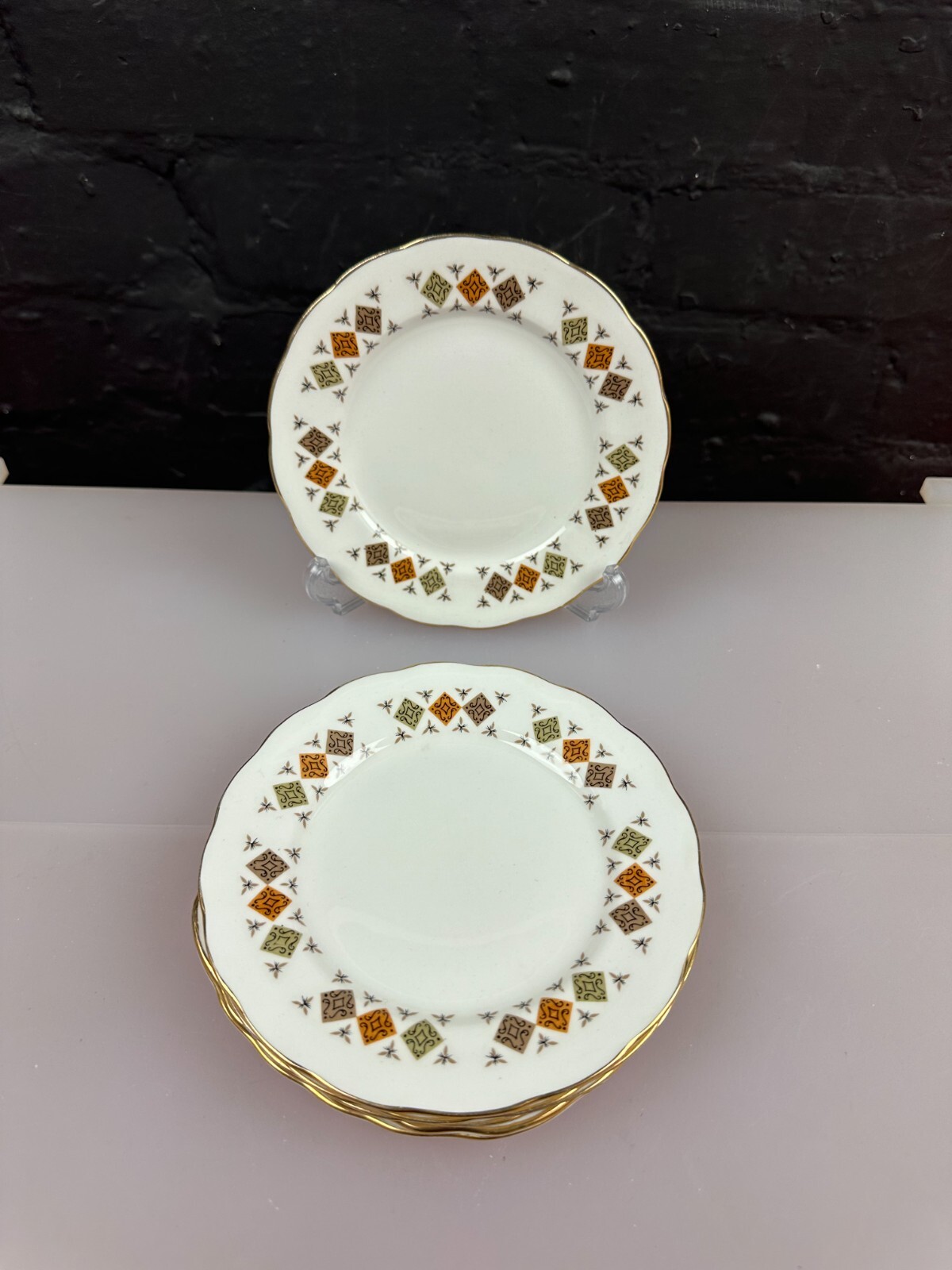 6 x Colclough Crispin Tea / Side Plates 16 cm Wide Set