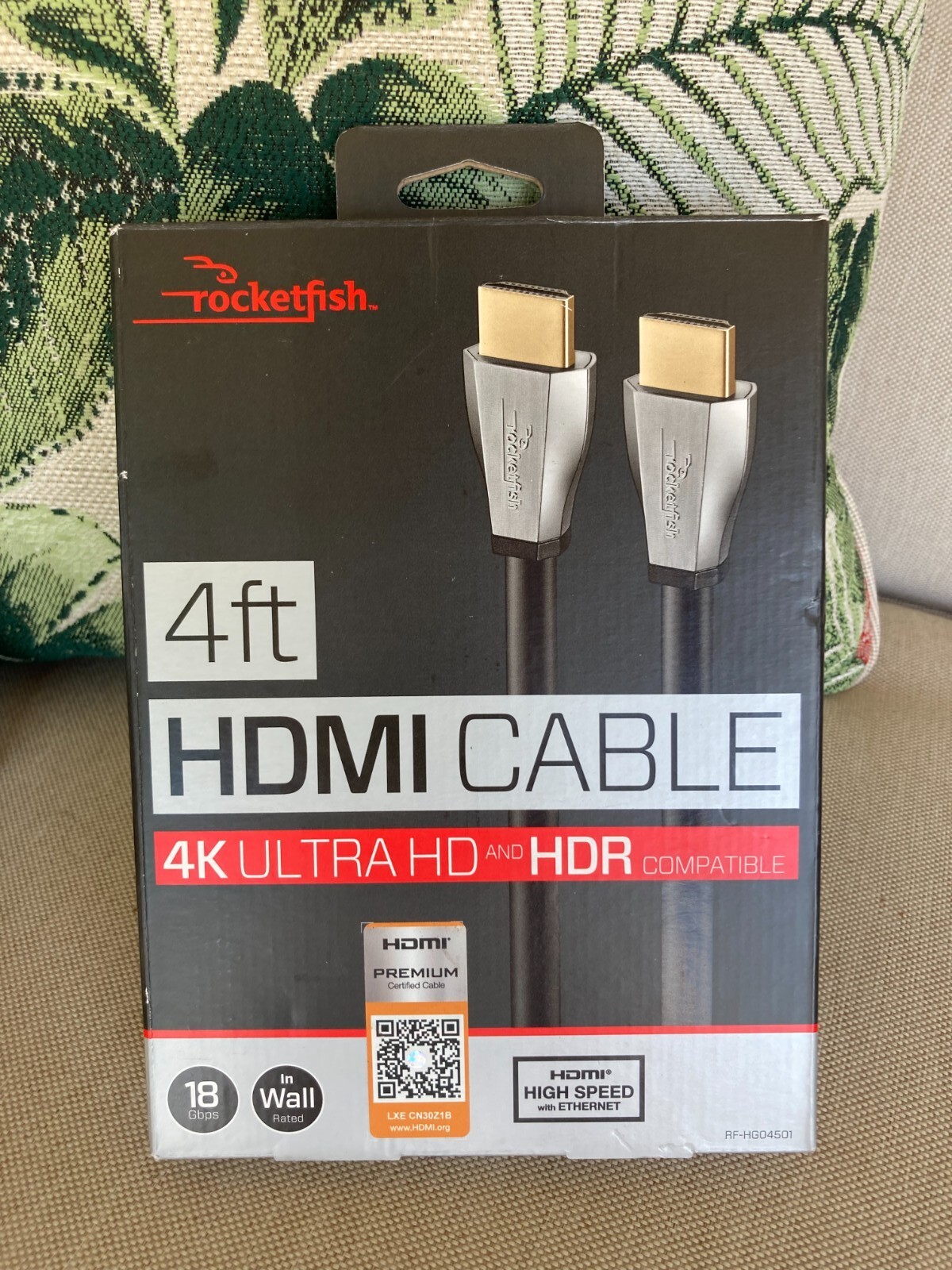 Rocketfish - Ultra-Thin 4' 4K Ultra HD HDMI Cable - Black