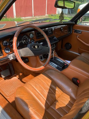 image 4 of interior