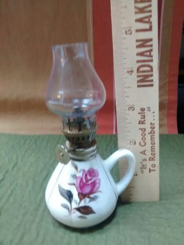 Mini Oil Lamp Rose Lantern vintage, porcelain