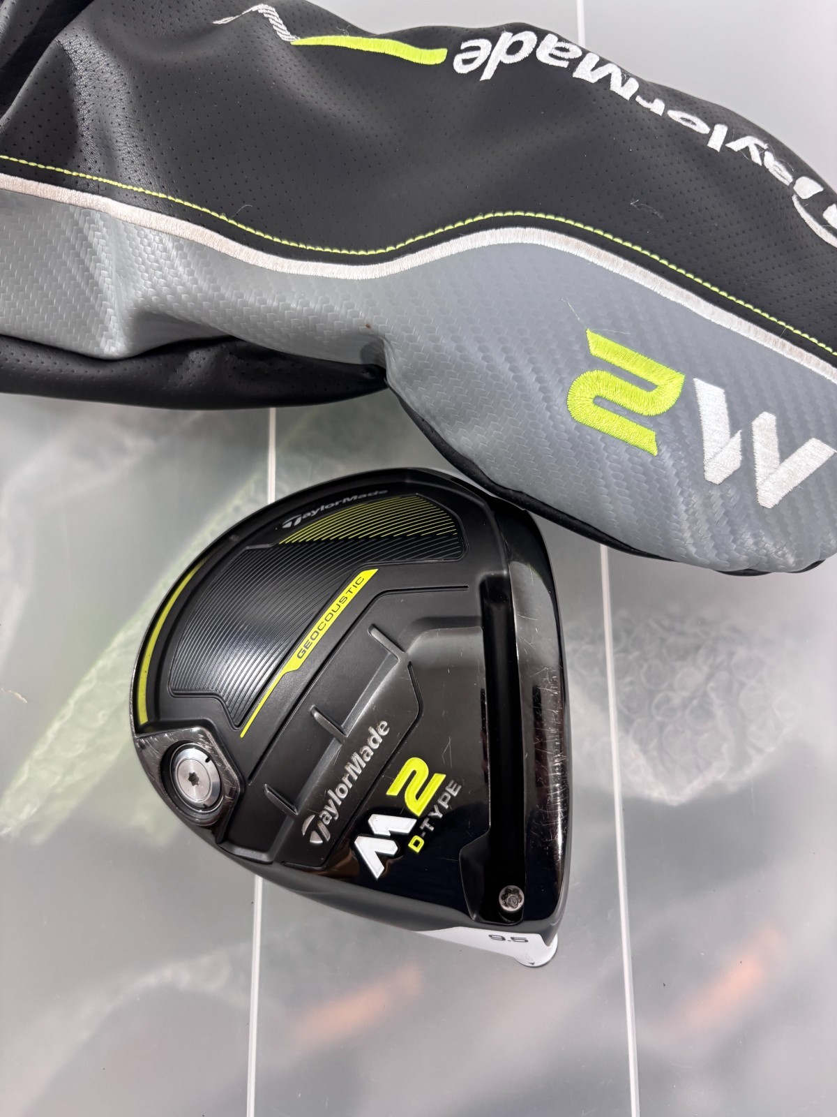 TaylorMade m2ドライバー 9.5° TaylorMade M2 Golf Driver (9.5 Degrees, Fujikura Graphite