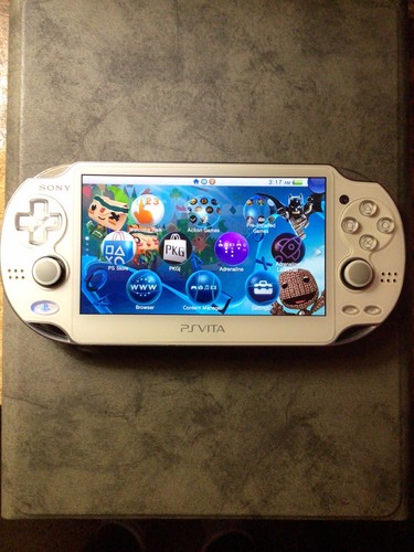 PCH-1100 SONY psvita ホワイト 14510 Sony PS Vita PCH-1100 PCH 1100 Console White w/16GB memory