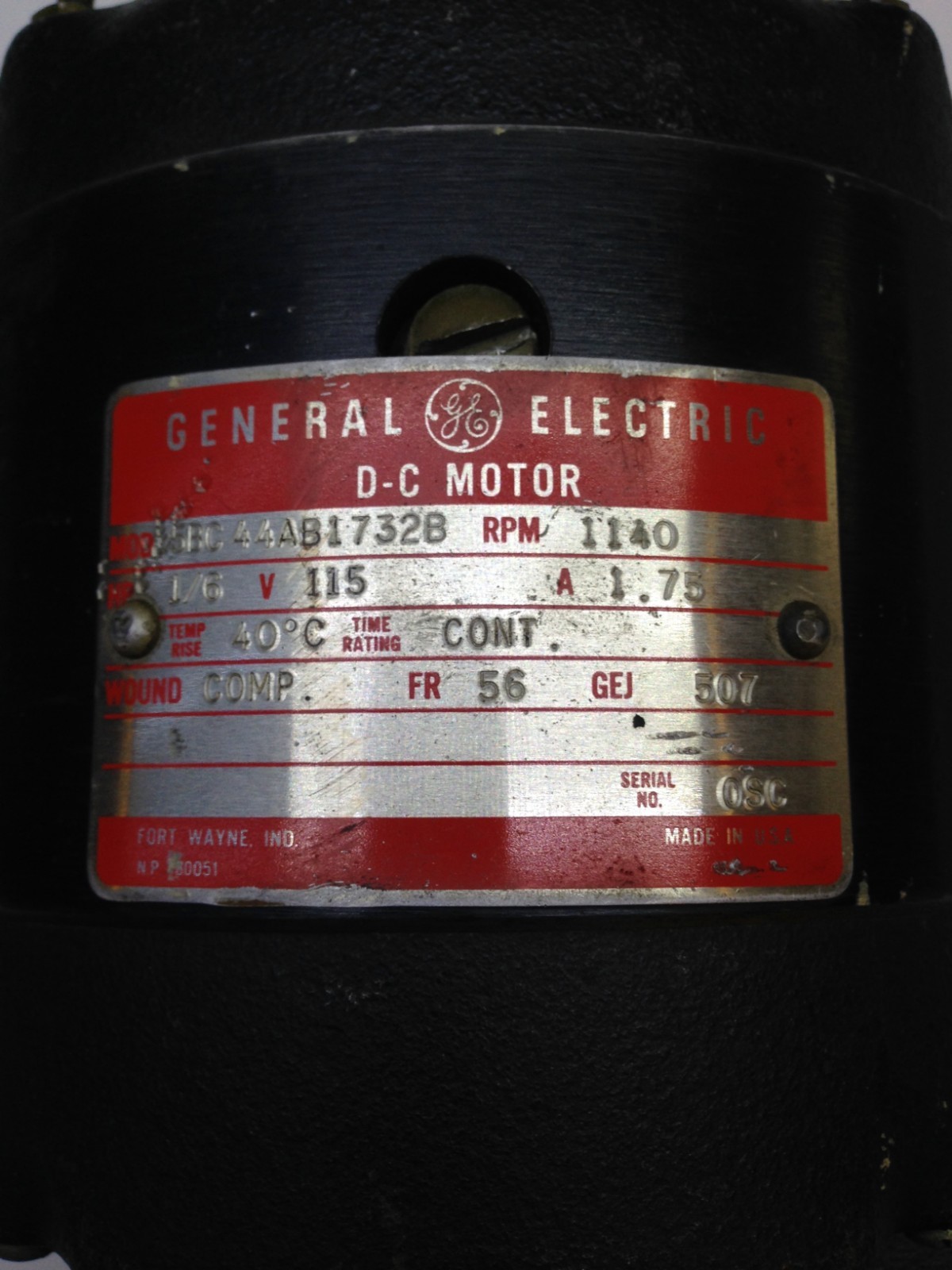 General Electric (G.E.) DC MOTOR - 1140 RPM / 1.75AMP