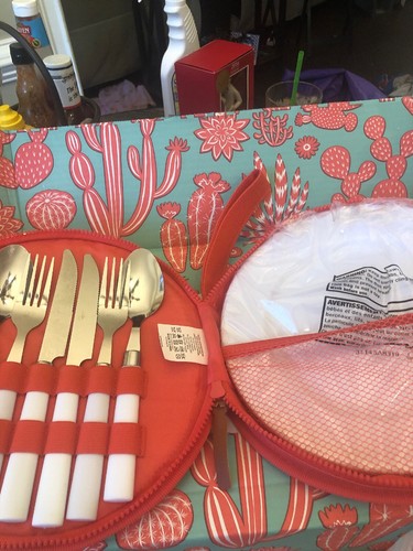 SUNNYLIFE LOVERS PICNIC SET In “Malibu”