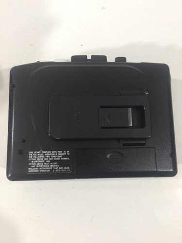 Vintage SONY WM-FX41 Portable Walkman AM/FM Radio Cassette Tape Player 1992