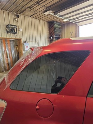 Used Right Quarter Glass fits: CHEVY EQUINOX Right 05 06 07 08 09