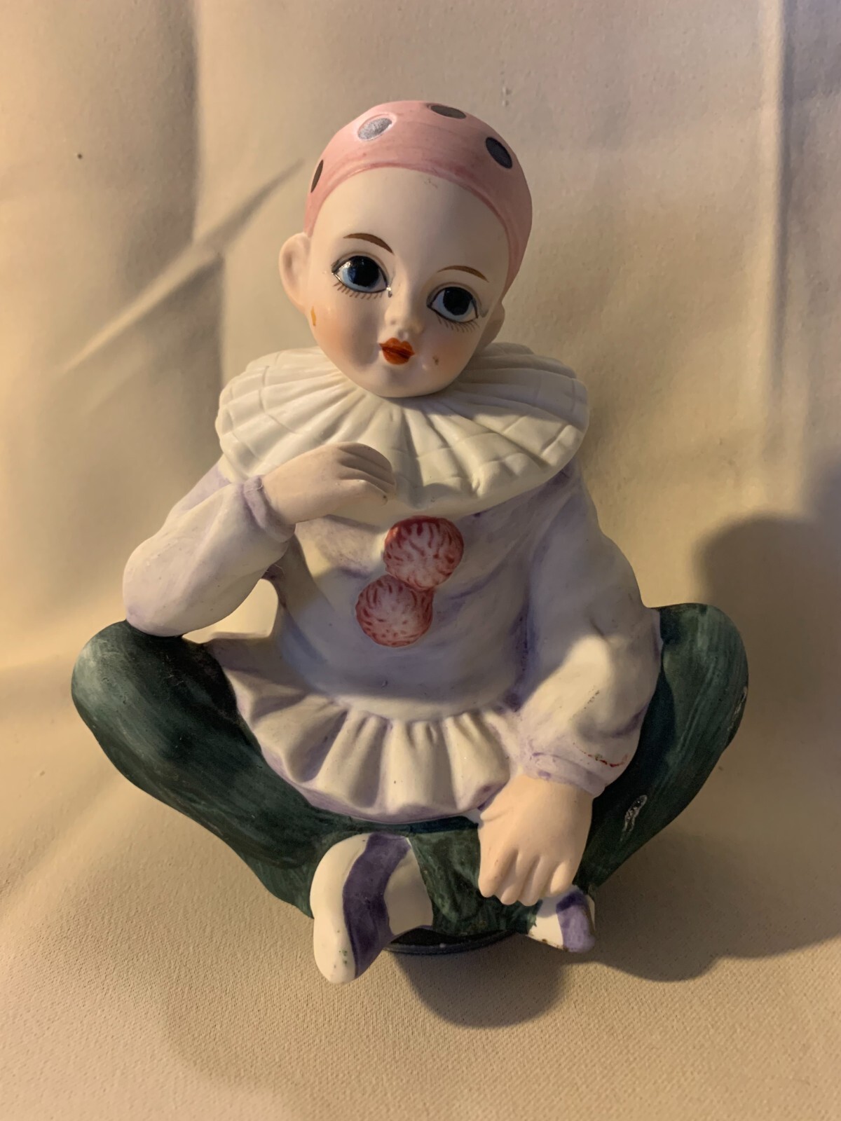 Pierrot Mann Harlequin Porcelain Clown Figurine Music Box