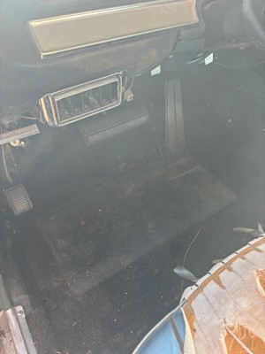 image 8 of interior