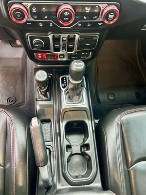 image 5 of interior