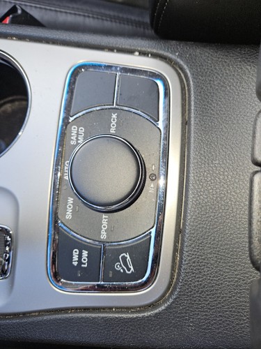 Jeep Cherokee メンテナンスファイルと車体、アクセサリーカタログ Amazon.co.jp: ジ-プチェロキ-・メンテナンスファイル (立風