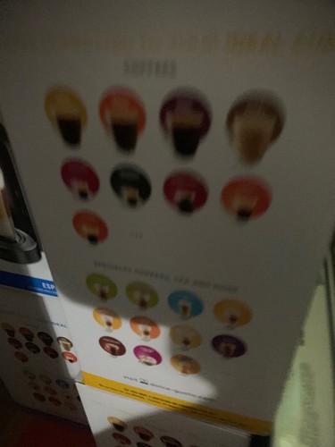 NESCAFÉ Dolce Gusto Genio 2 Coffee Espresso Pod Maker EDG466S Plus New