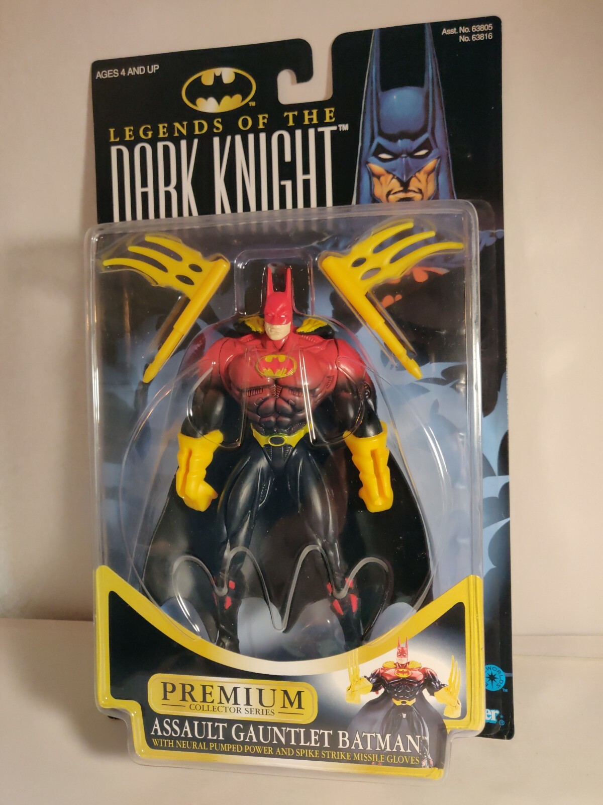 LEGENDS OF THE DARK KNIGHT ブルーケープver Amazon.com: Batman: Legends of the Dark Knight Batman the