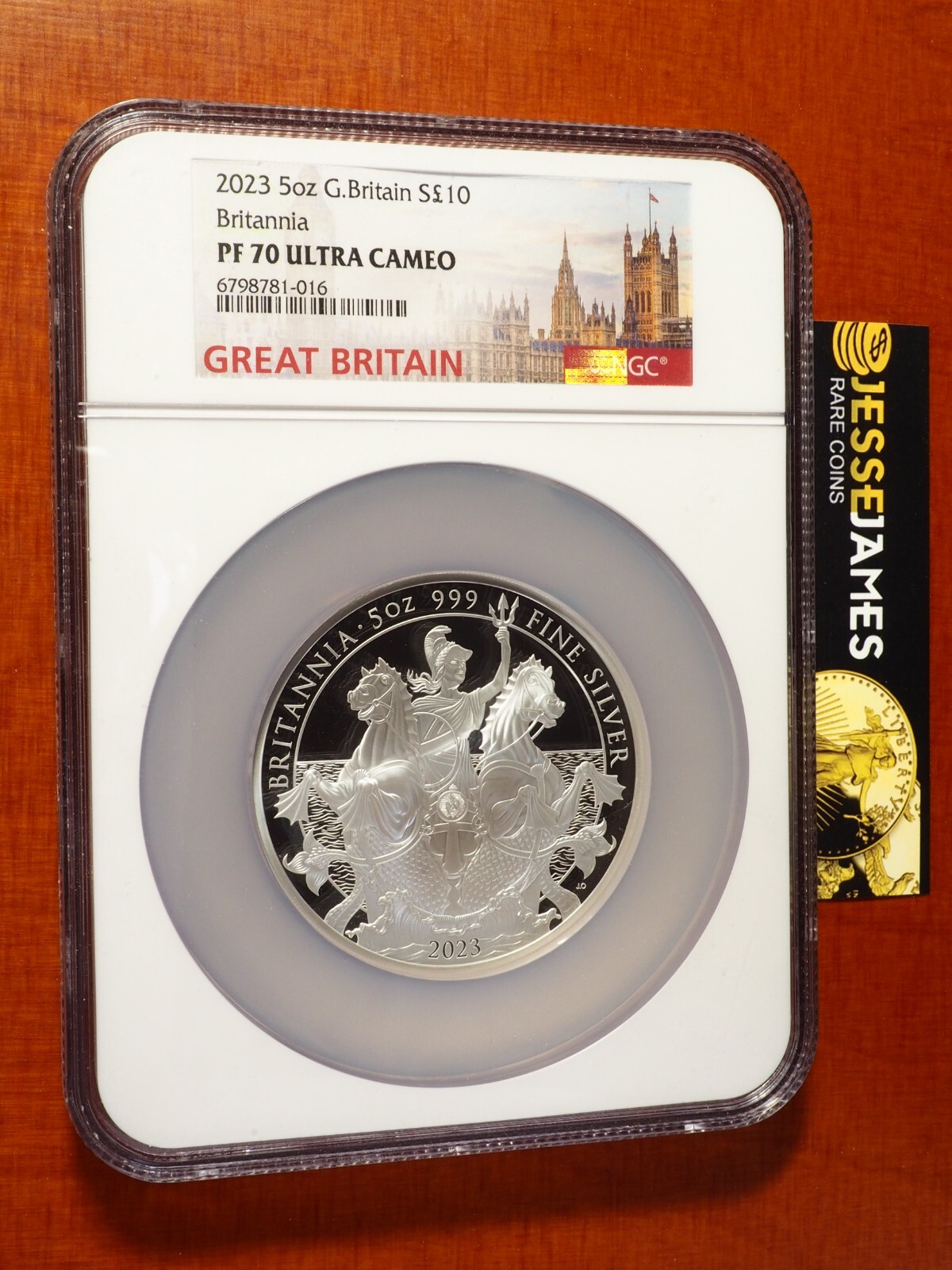 2012 イギリス ブリタニア 銀貨 NGC PF70 ULTRA CAMEO スーツ特別割引クーポン イギリス銀貨 2012 ヤング GILT CAMEO