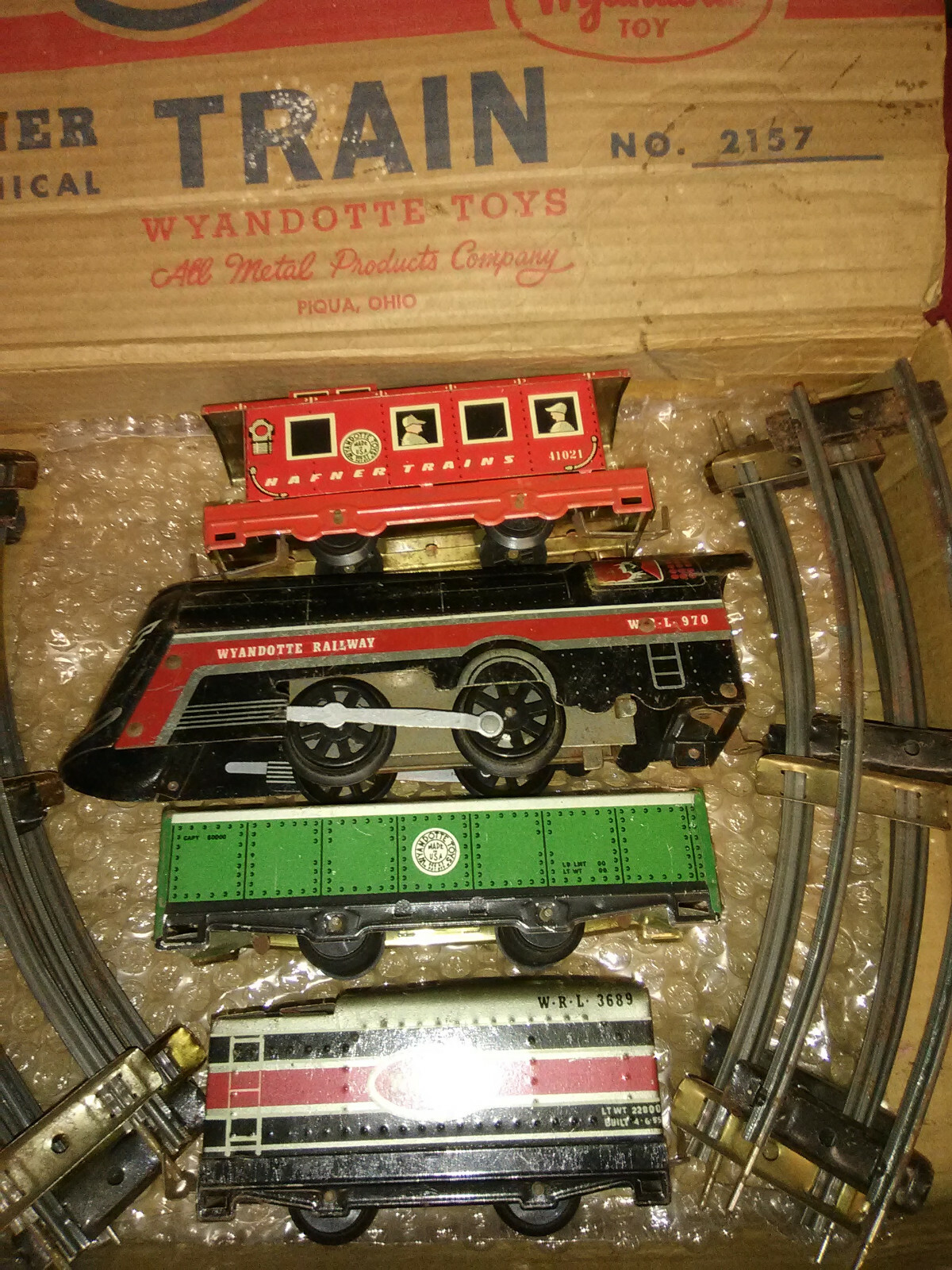 HAFNER WIND UP METAL TOY TRAIN WYNDOTTE #2157 ORIGINAL BOX TRACK RUNS FAST!
