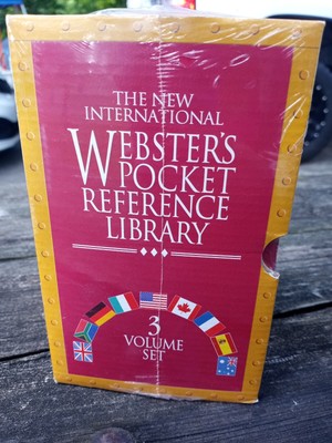 The New International Websters Pocket Reference Library 3Volume Set Books Sealed