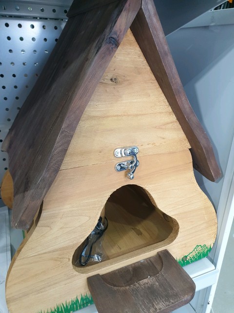 baby gates mitre 10