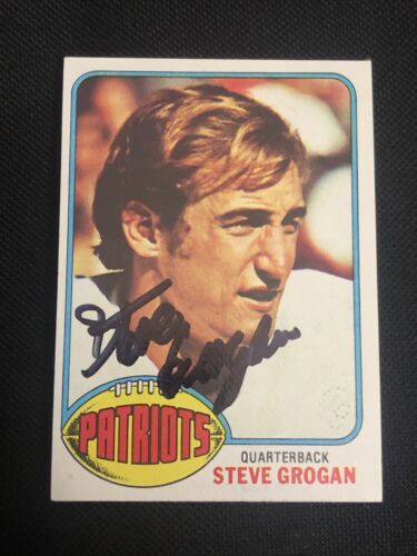 STEVE GROGAN 1976 TOPPS ROOKIE SIGNED AUTOGRAPHED CARD #376 PATRIOTS. rookie card picture