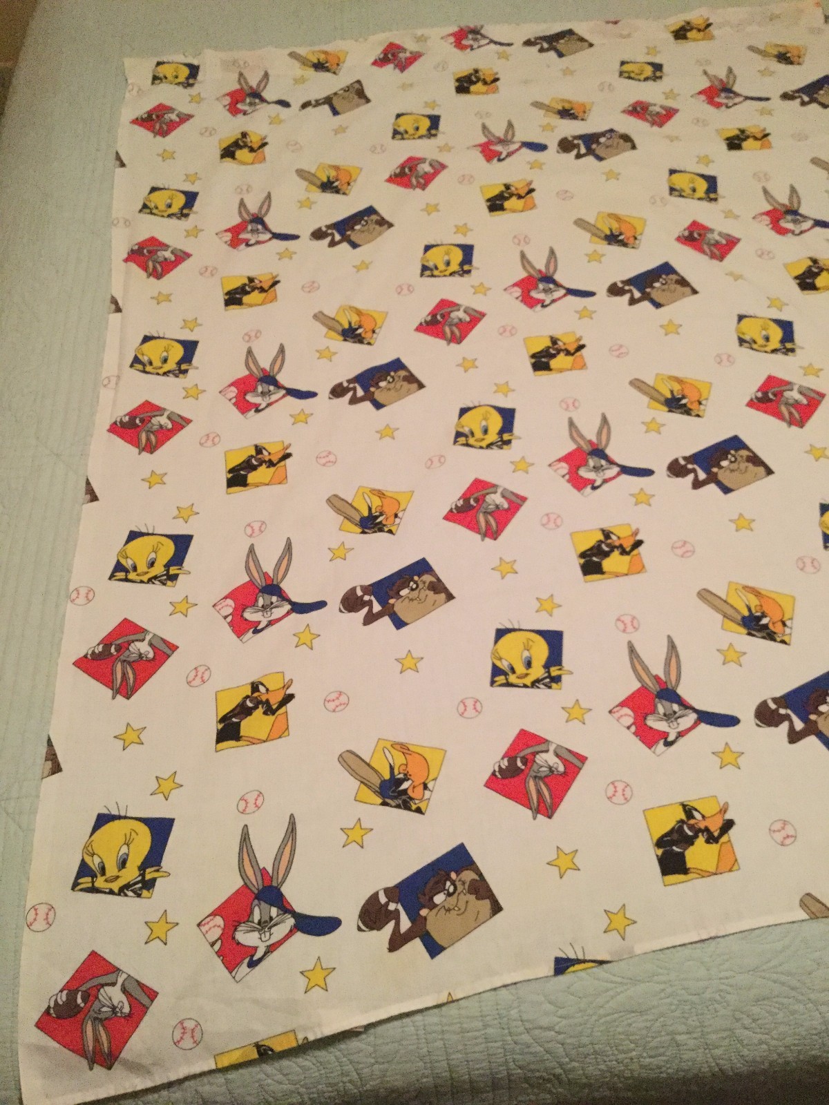 Looney Tunes Crib Toddler Flat Bed Sheet Bugs Bunny Tweety Daffy Fabric Vintage