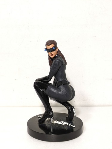 DC Collectibles 1/6 Scale CATWOMAN Statue THE DARK KNIGHT RISES