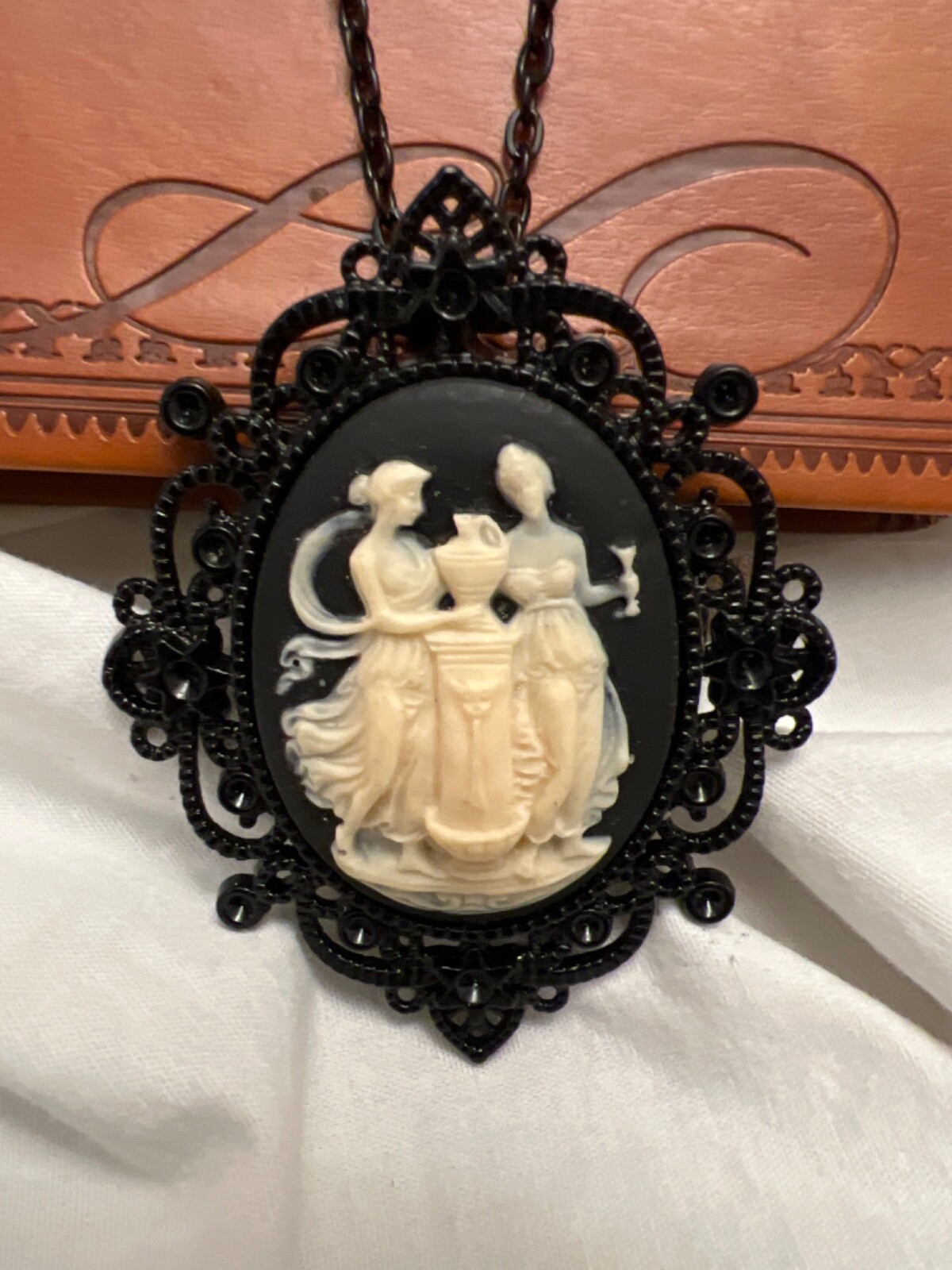 Grecian Ladies Garden Cameo  statement Pendant Necklace SAMARITAN STATUE