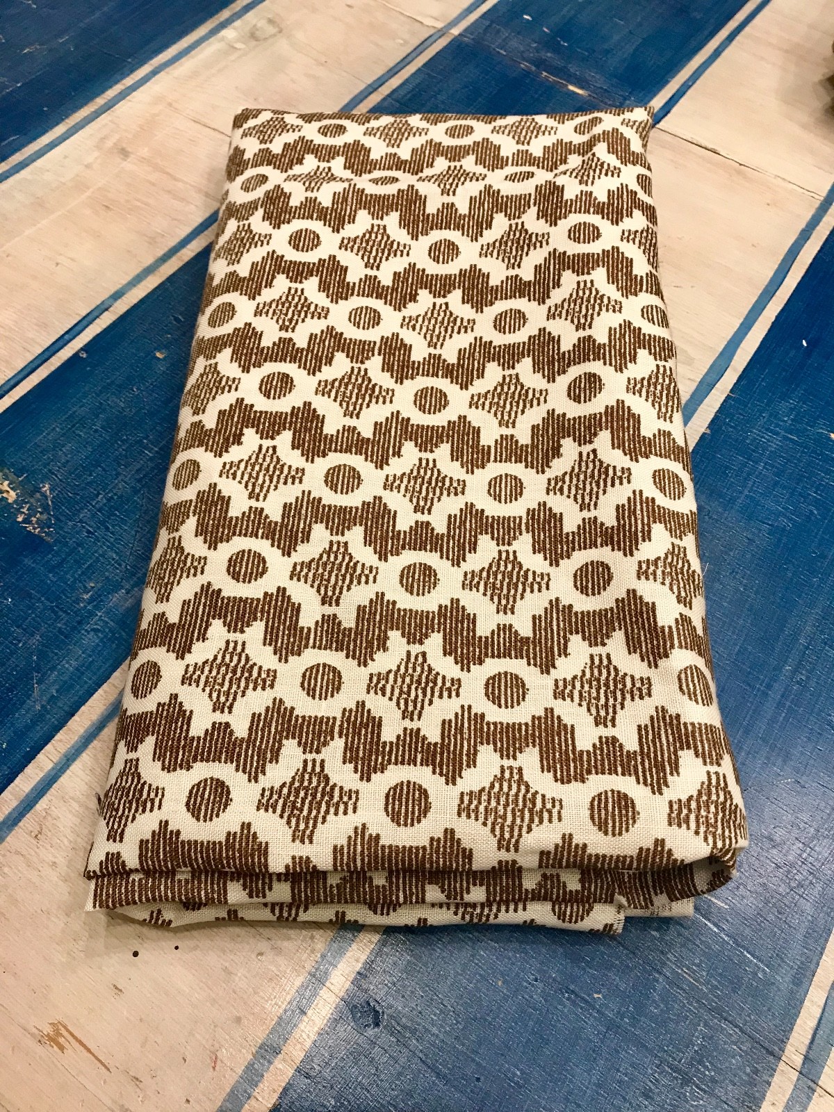 1 3/4+ yd Sister Parish Clara B Chocolate Linen Fabric SPL-3000-20