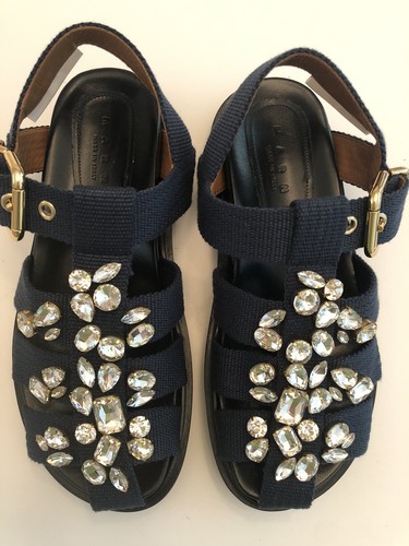 サンダル・ミュール MARNI Women Sandals SBMS009704 P362800N99 Black Marni Sandal – Kick Pleat