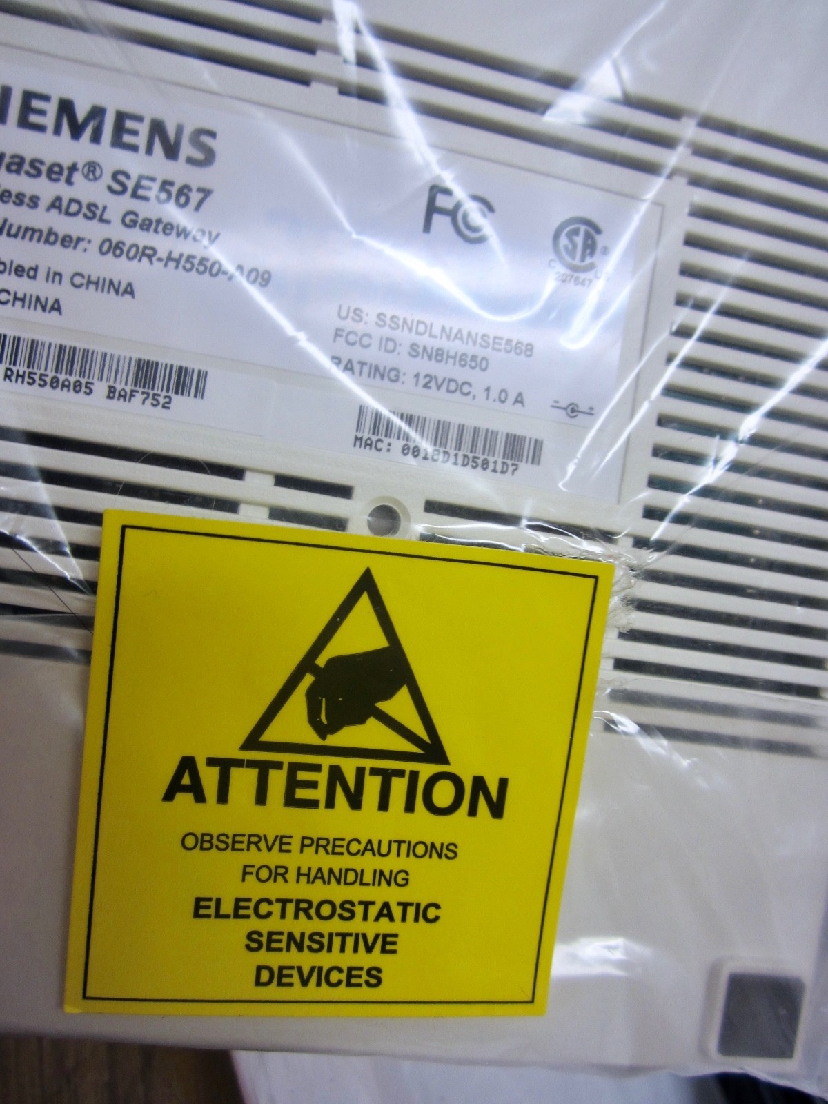 Siemens Gigaset SE567 DSL Modem *Unused