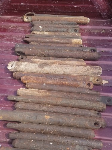 Lot of 32 ANTIQUE CAST IRON DOUBLE HUNG WINDOW SASH COUNTER WEIGHTS