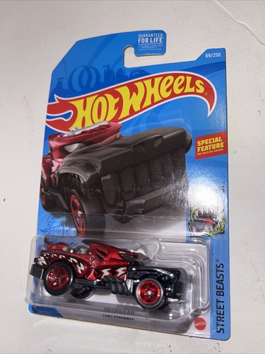 Hot Wheels Hotweiler Red #69 69/250 2021 Street Beasts 1/5