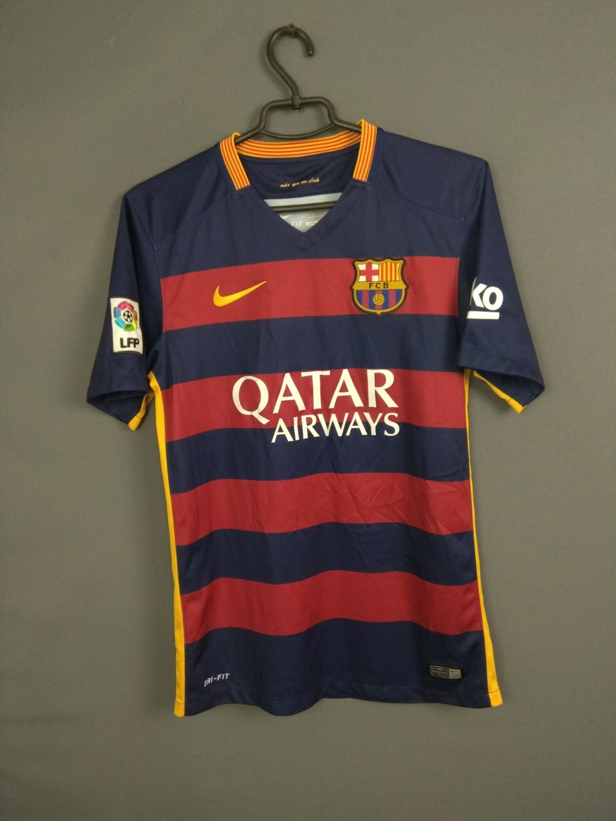 Barcelona Jersey 2015/16 Home SMALL Shirt Camiseta Trikot