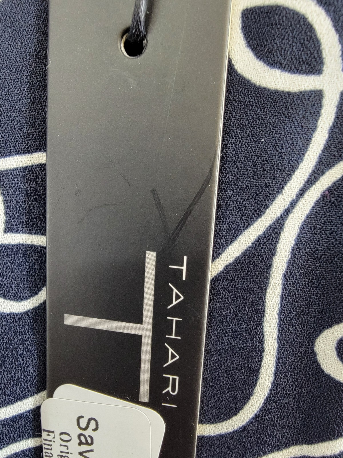 T Tahari Printed Blouse Women's XS Navy/White V-Neck Pleat Short Sleeve Pullover - Picture 15 of 16