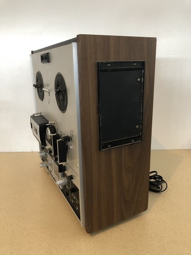 VINTAGE AKAI GX-220 REEL TO REEL STEREO TAPE RECORDER