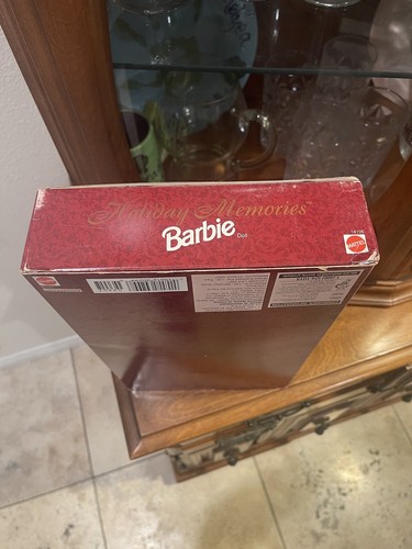 Barbie Holiday Memories 1995 Hallmark Special Edition Mattel #14106