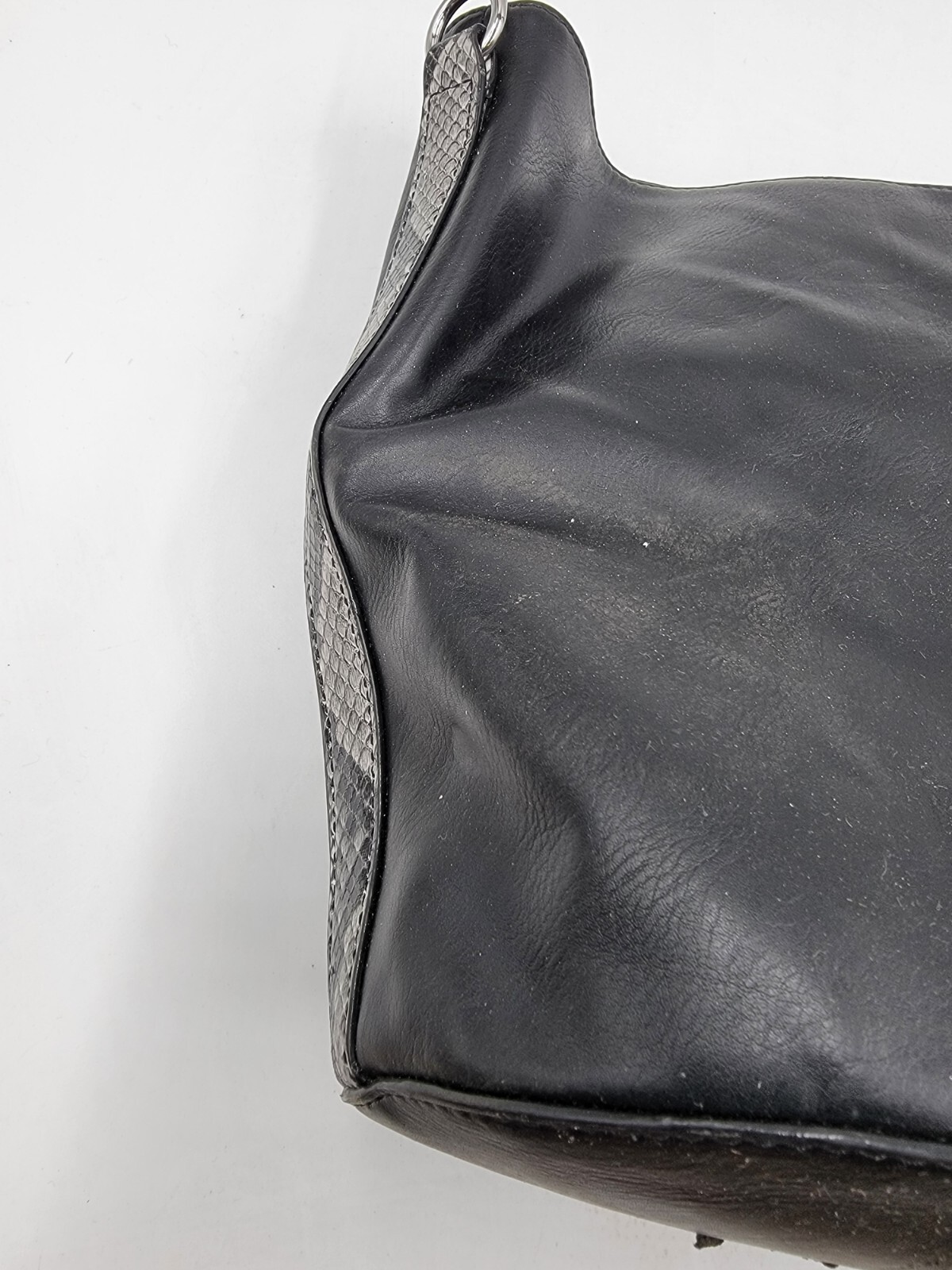 Circus by Sam Edelman Canyon Bucket Bag Women's Black Magnetic Snap Closure - Picture 9 of 12