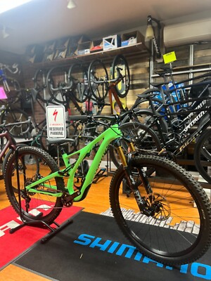 Specialized stumpjumper st carbon hotsell