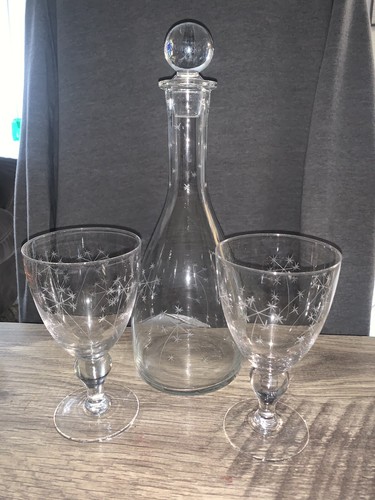 Macy Decanter And Glasses Set