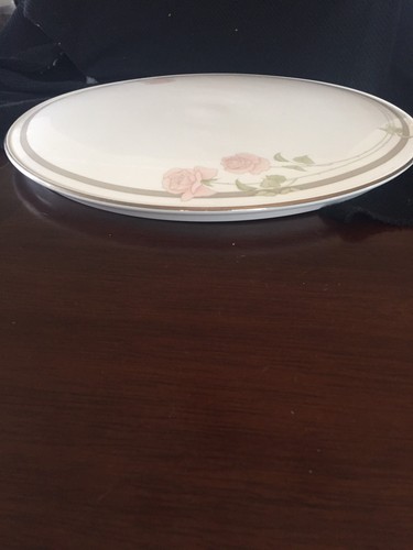 Royal Doulton TWILIGHT ROSE #H5096 Cake Plate, Bone China