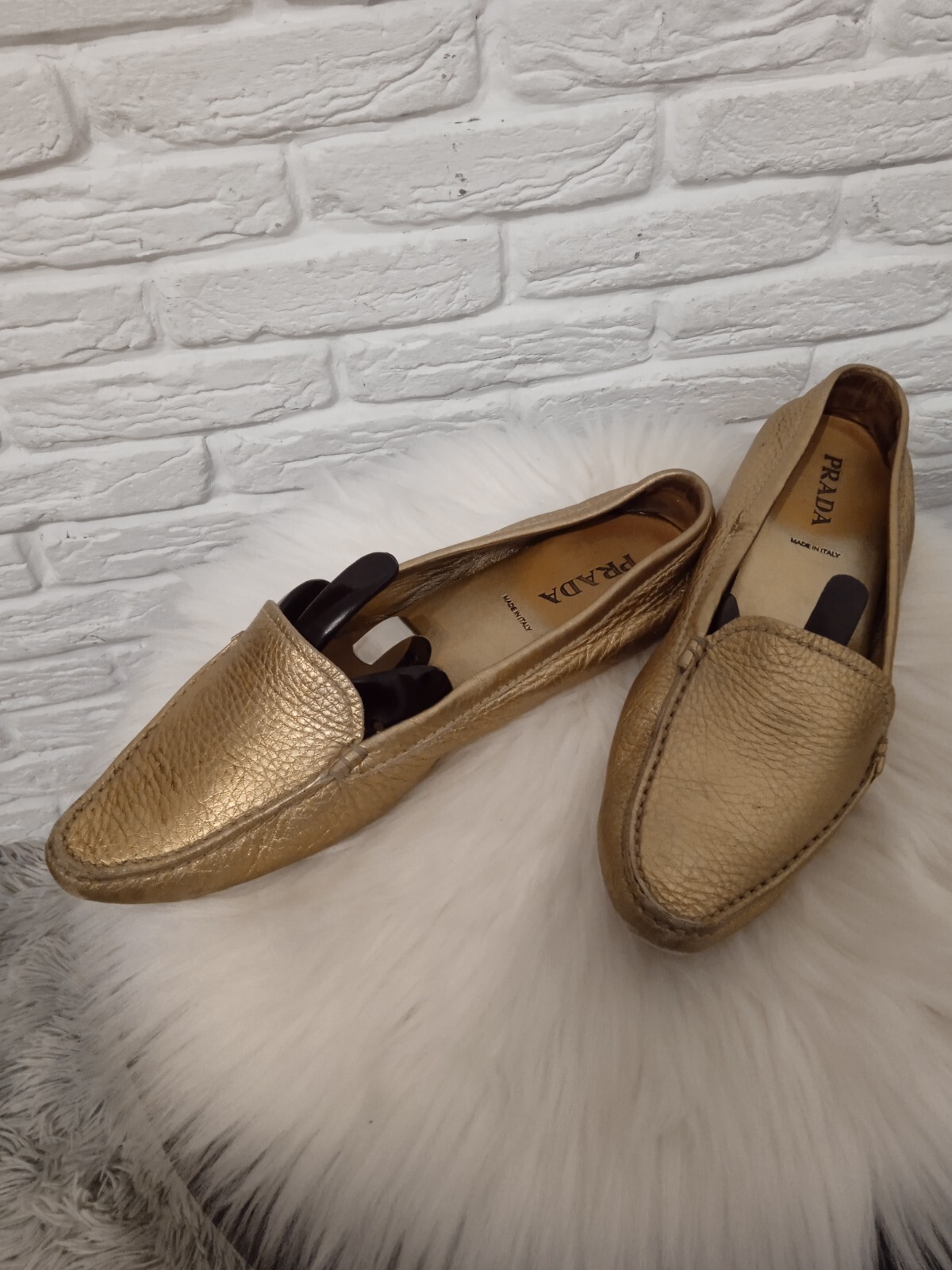 PRADA Women Loafer Made In Italy Gold Leather Size EU 40.5  display picture 1