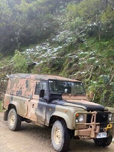 Land rover perentie