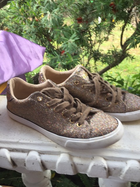 guess sparkly shoes
