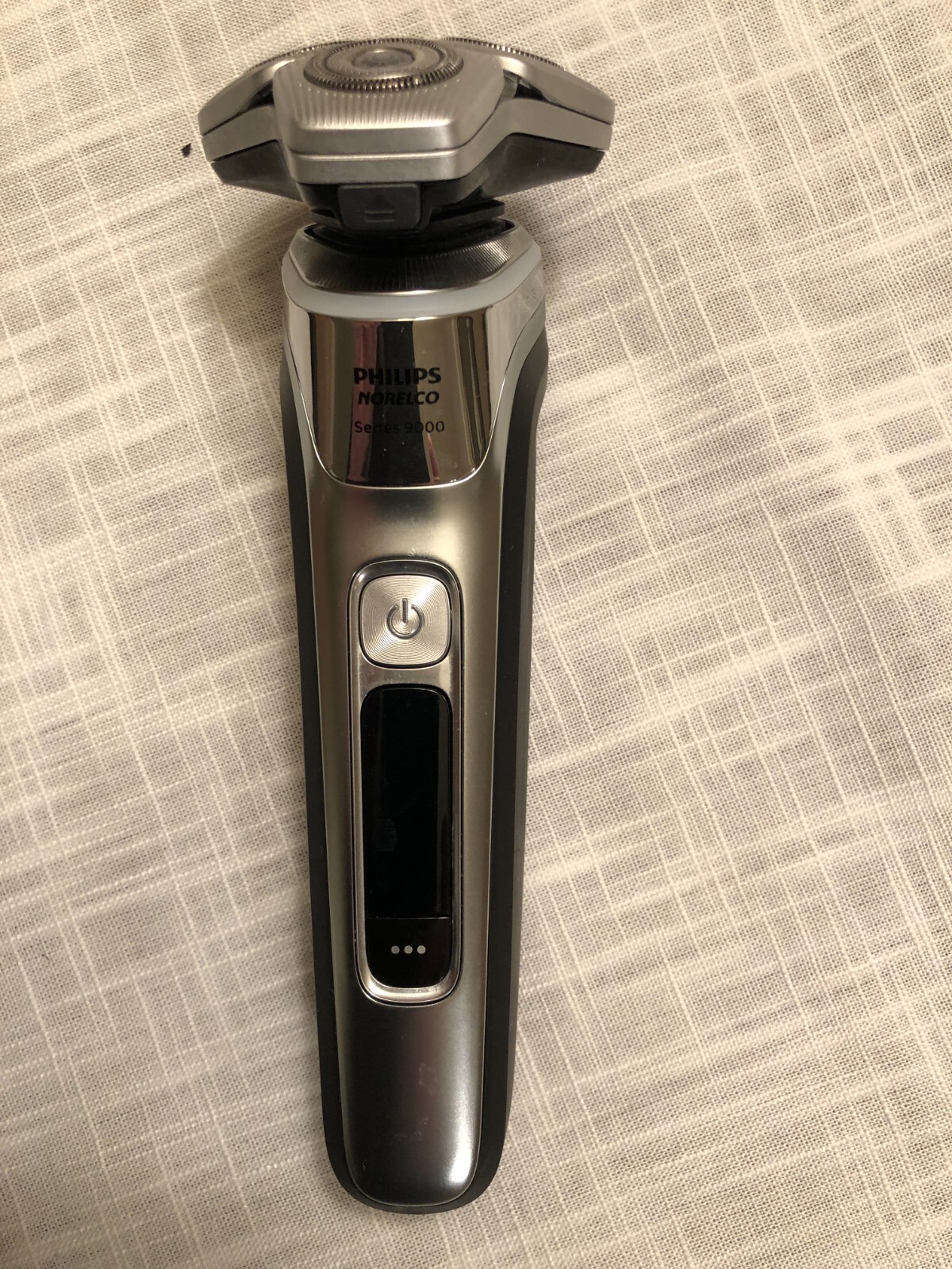 Philips Norelco Shaver S9985 Mens Silver Black Rechargeable Shaver