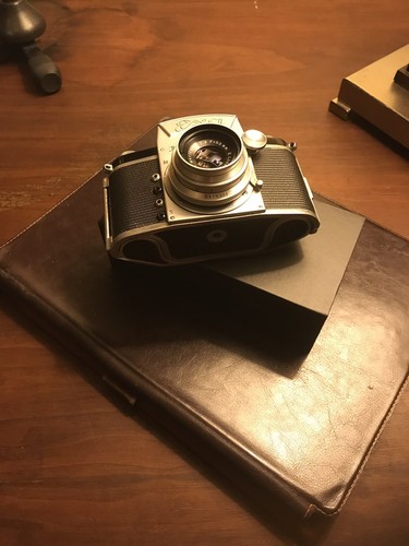 Thagee Dresden Exa Camera - Classic Excellent Cond!!