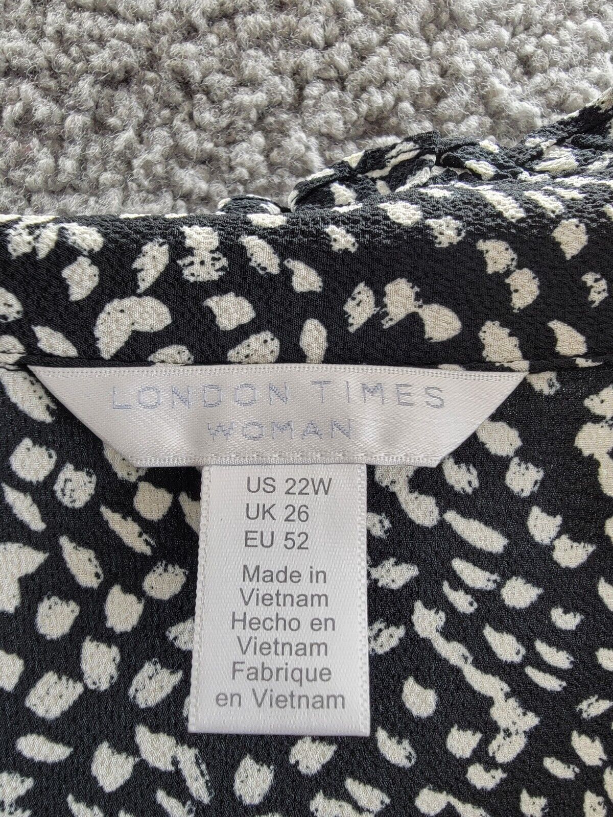 London Times Plus Puff Sleeve Front Zip Jumpsuit 22W Black/Ivory Smocked Waist - Picture 11 of 18