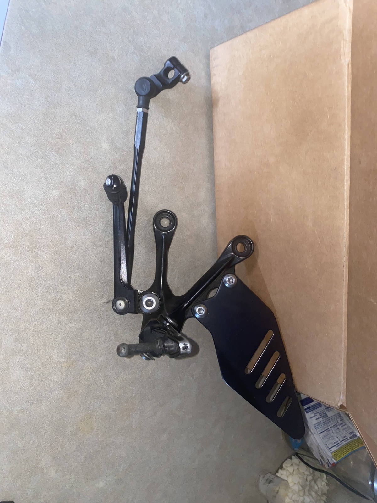 KAWASAKI Ninja ZX 6R ZX636JRFBN ZX636JRFBL Stay Fr Lh F.s. KAWASAKI Ninja ZX 6R ZX636JRFBN ZX636JRFBL Stay Fr Lh F.s.