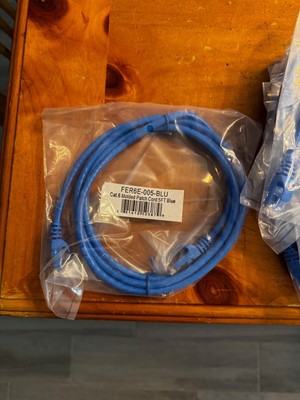 Cat6 Gigabit Snagless Molded Patch Cable (RJ45 M/M) - Blue, 5-ft