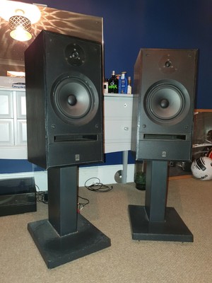linn helix speakers